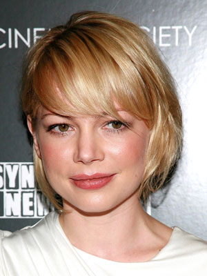 coiffure-courte-automne-2010-carre-frange